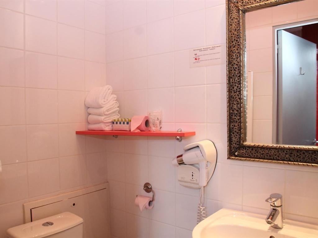 Latino Centre Hotel 2*