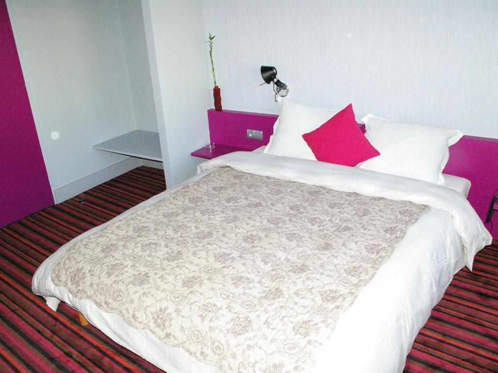 Hotel Latino Centre Reims