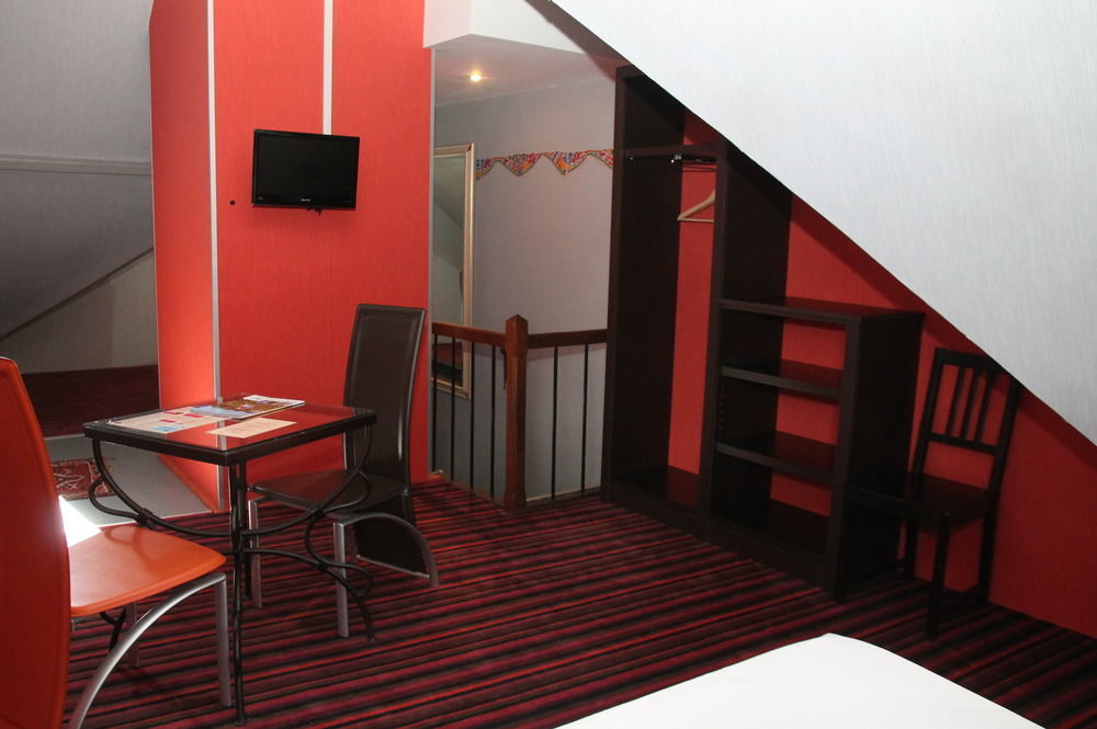 Hotel Latino Centre Reims