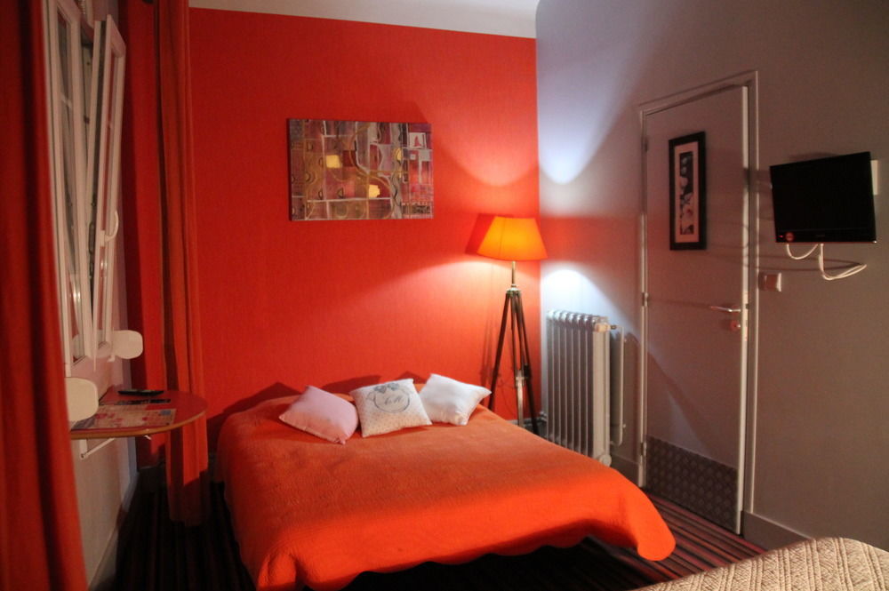 Latino Centre Hotel 2*