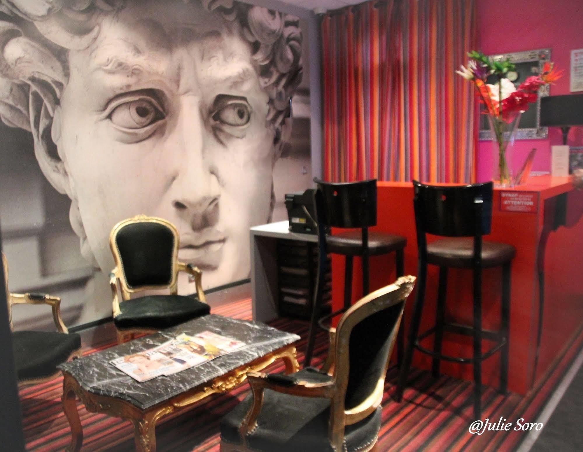 Latino Centre Hotel 2*