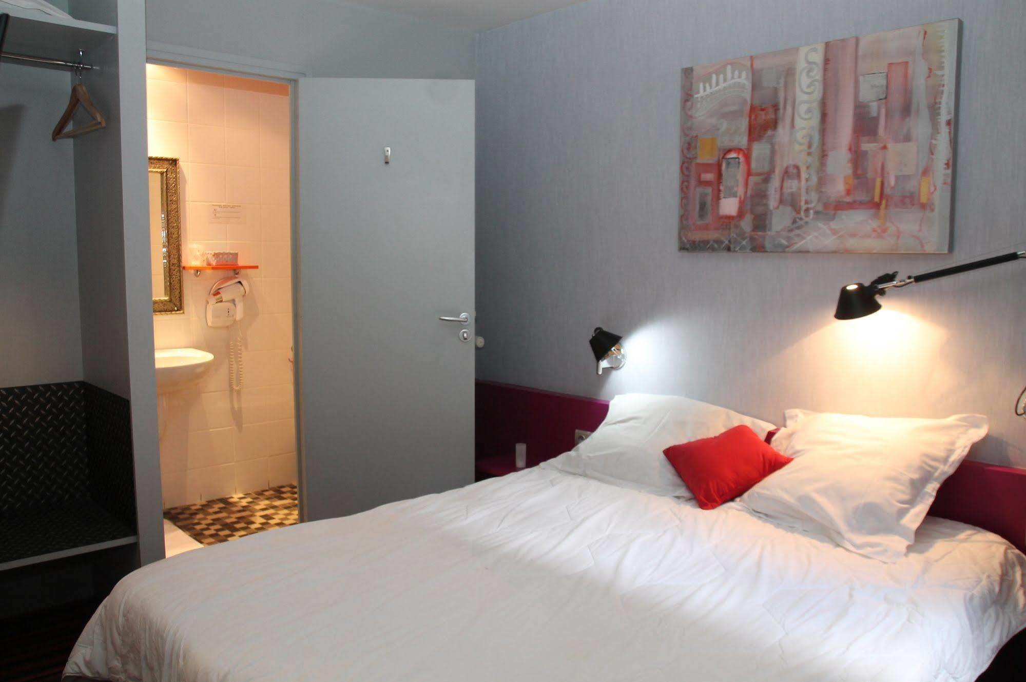 Latino Centre Hotel Reims